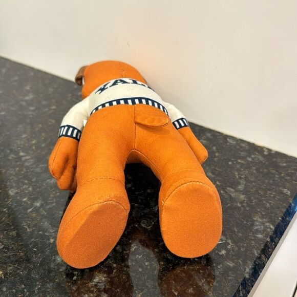 Bleacher Creatures Yale Bulldogs Plus Mascot 10" tall. - Picture 6 of 6